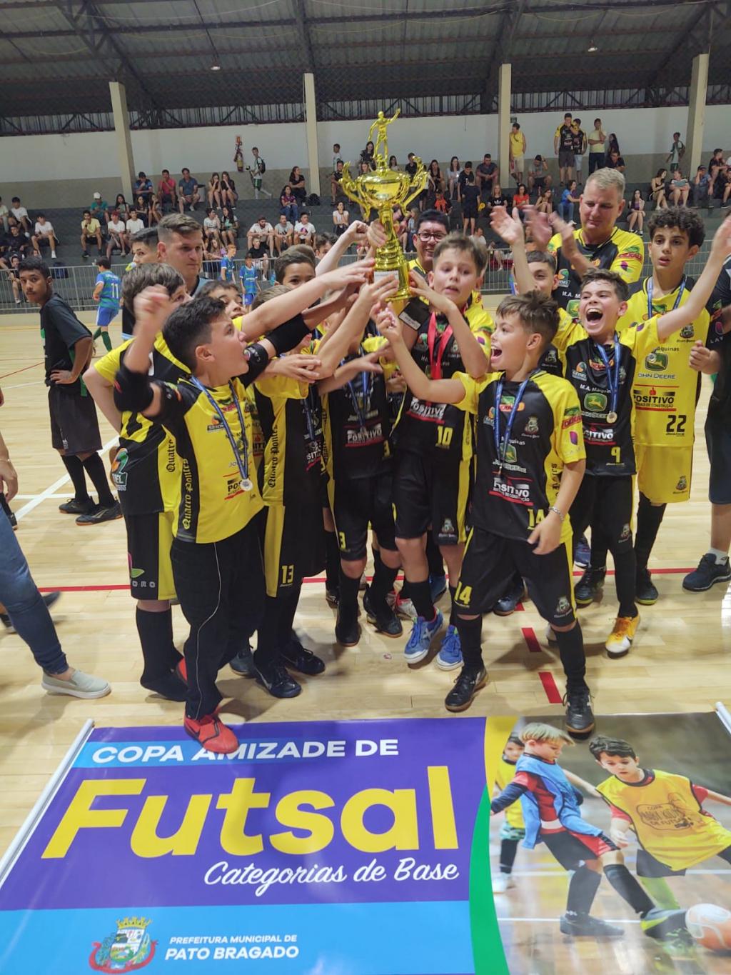 Representando o município de Milhã, Cearamor Futsal está na semifinal do  torneio de futsal dos Jogos da Amizade.